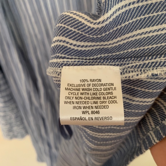 ** Sold ** Style & Co long sleeve shirt - Picture 3 of 4